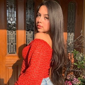 Meet your Posher, Galilea